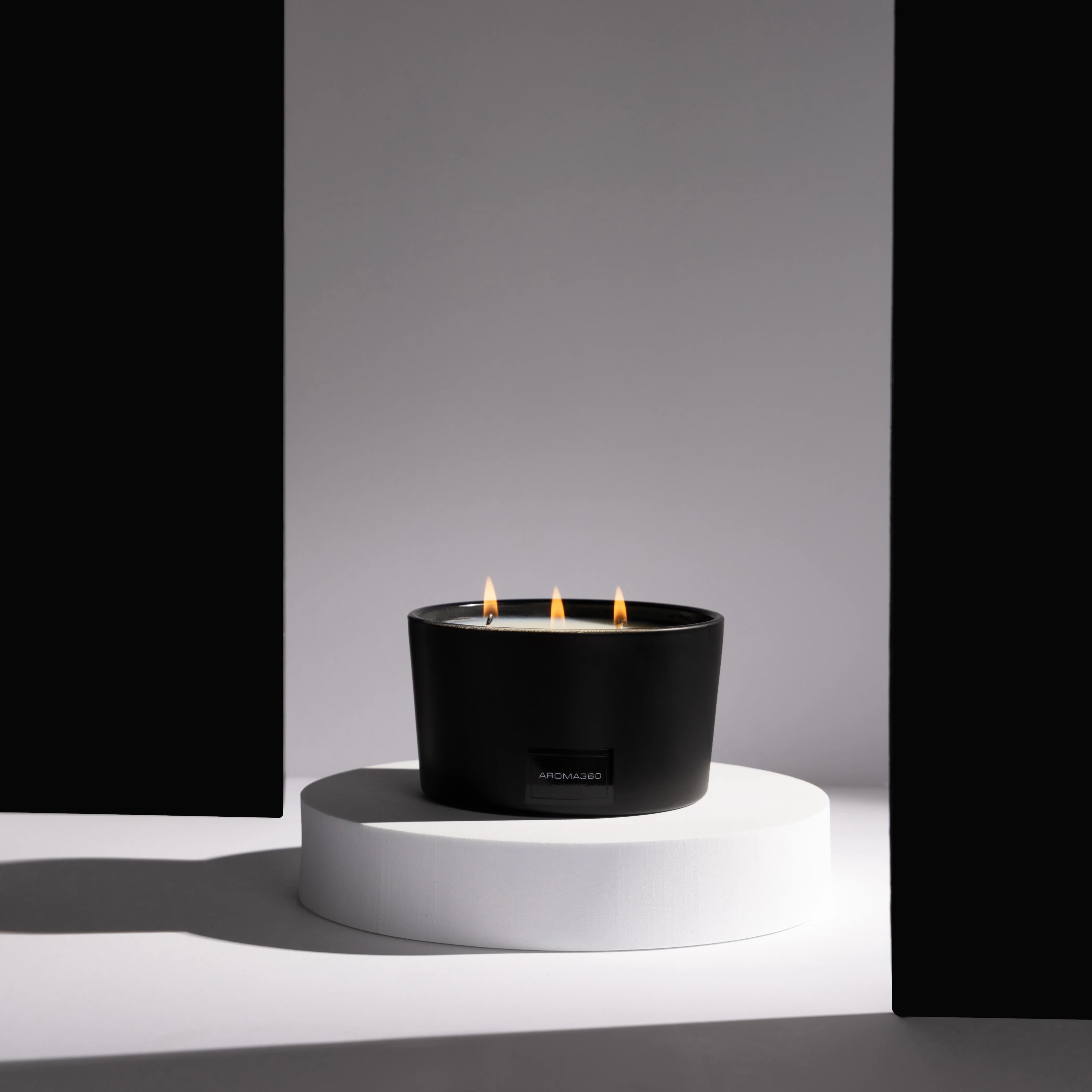 Iris 3-Wick Candle - Image 6